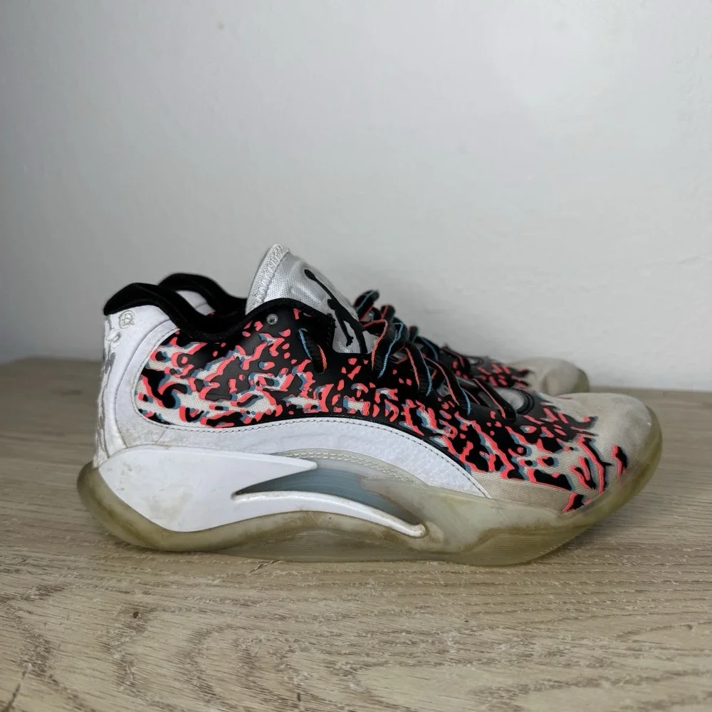 Jordan Zion 3 Z3D White Black Crimson‎ Youth Size 4Y FZ4792-060 OXIDIZED